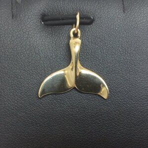 14k Real Solid Yellow Gold Whale Tail Animal  Charm Pendant 2.00gr